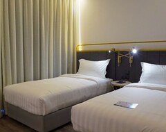 Khách sạn Regatta Suites (Kuching, Malaysia)