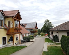 Toàn bộ căn nhà/căn hộ Renovierte, Ebenerdige Fewo Mit Gemeinschaftsterrasse (Neunburg vorm Wald, Đức)