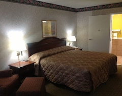 Khách sạn Colonial Inn & Suites (Memphis, Hoa Kỳ)