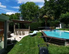 Cijela kuća/apartman Homerez - Spacious Villa For 8 Ppl. With Swimming-pool At Maule (Maule, Francuska)