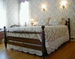 Bed & Breakfast Mount Greylock Inn (North Adams, Hoa Kỳ)