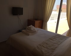 Koko talo/asunto Penthouse Spacious 2 Bedroom Apartment With Massive Balcony In Lovely Town (Larnaca, Kypros)