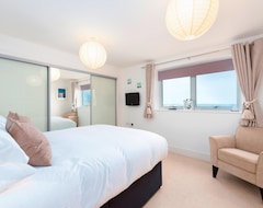 Tüm Ev/Apart Daire Stunning Coastal And Sea Views, Spacious Apartment Close To Newquay Town And Beaches, Allocated Park (Newquay, Birleşik Krallık)