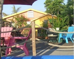 Khách sạn Dolphin Inn (Cocoa Beach, Hoa Kỳ)