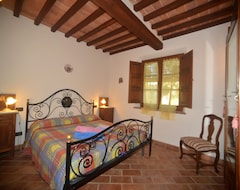 Hotel Private Villa In Tuscany With Pool ,Air Conditioned , Mosquito Nets, Adslwi Fi (Chianciano Terme, Italija)