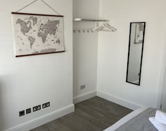 Koko talo/asunto 3 Bed Luxury Open Plan Living (Rayleigh, Iso-Britannia)