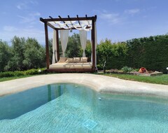 Toàn bộ căn nhà/căn hộ Villa Traditional Estate Pool Garden, 5 Bedroom (Nea Roda, Hy Lạp)