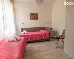 Hele huset/lejligheden Rosa Dei Venti (ptl300) (Tovo San Giacomo, Italien)