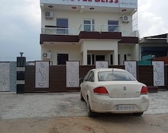 Hotelli Oyo 91842 Hotel Bliss (Pataudi, Intia)