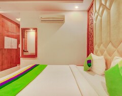 Hotel Treebo Trend GK Residency (Dehradun, India)