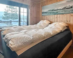 Hele huset/lejligheden Spacious Vacation Home In A Quiet Cottage Area. (Hornindal, Norge)