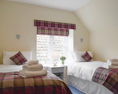 Koko talo/asunto 2 Bedroom Accommodation In Culross, Near Dunfermline (Dunfermline, Iso-Britannia)