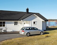 Cijela kuća/apartman 4 Star Holiday Home In Tomrefjord (Vestnes, Norveška)