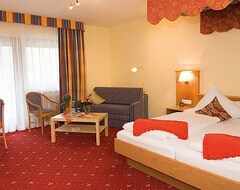 Khách sạn Gunstige Zimmer Im Spessart (Mespelbrunn, Đức)
