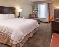 Khách sạn Hampton Inn & Suites Charlotte-Arrowood Rd. (Charlotte, Hoa Kỳ)