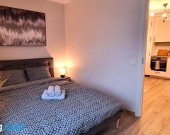 Casa/apartamento entero Entire Apartment + 2 Rooms + Self Check-in (Tallin, Estonia)