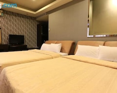 Guesthouse Wanli Spa & Resort (Xinyi District, Taiwan)