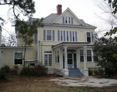 Koko talo/asunto Beautiful Renovated Historic Home In Kinston Historic District. (Kinston, Amerikan Yhdysvallat)