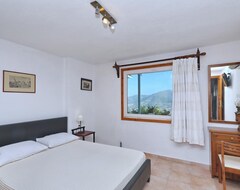 Koko talo/asunto Villa Margarita - Two Bedroom Villa, Sleeps 4 (Skopelos - Town, Kreikka)