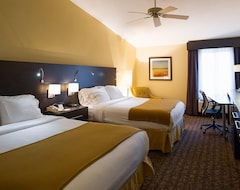 Holiday Inn Express & Suites Topeka West I-70 Wanamaker, an IHG Hotel (Topeka, USA)