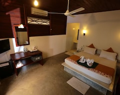 Hotelli Lagoon Paradise Beach Resort (Tangalle, Sri Lanka)