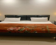Hotel Ramans (Yamunanagar, Indien)