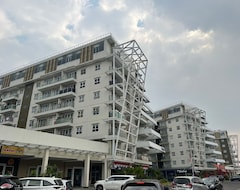 Hotel Oyo 93922 Apartemen Gateway Pasteur By (Cimahi, Indonezija)