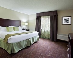 Holiday Inn Express Hotel & Suites Pittsburgh Airport, An Ihg Hotel (Pittsburgh, USA)