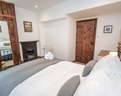 Toàn bộ căn nhà/căn hộ Barf Cottage - A Cottage That Sleeps 5 Guests In 3 Bedrooms (Portwrinkle, Vương quốc Anh)