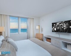 Luxury Eco-hotel Condo With Direct Ocean View 3 Bedroom -1144 (Miami Beach, EE. UU.)