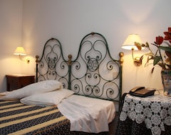 Hotel Taormina Garden (Taormina, İtalya)