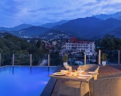 Hotel Infinitea Centric Dharamshala (Dharamsala, India)