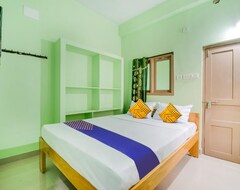 Khách sạn SPOT ON 62038 Sri Devi Residency (Kakinada, Ấn Độ)