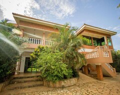 Hotel Hibis (Entebbe, Uganda)