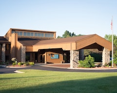 Khách sạn The Carlton Lodge (Adrian, Hoa Kỳ)