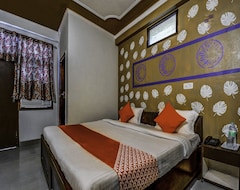 Hotel OYO 16993 Royal Blue (New Delhi, Indija)