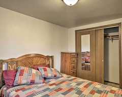 Entire House / Apartment Charming Columbus Apt Along Yellowstone River (Columbus, USA)