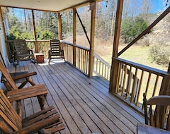 Casa/apartamento entero Chandler Hill Base Camp - Enjoy A Nature Getaway In This Rustic Home In The Mountains, 10 Minutes From Sunday River Ski Mountain! 4 Bedroom Home (Bethel, EE. UU.)
