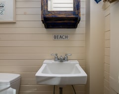 Koko talo/asunto New Antique Cottage|private Sauna|beach|trails (Gloucester, Amerikan Yhdysvallat)