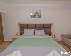 Lejlighedshotel Apartment Pajovic (Petrovac, Montenegro)