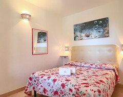 Cijela kuća/apartman Appartamento In Pietra, Piscina, Aria Condizionata, Posto Auto. Mare A 5min. (Gagliano del Capo, Italija)