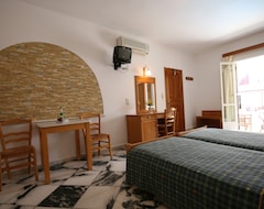 Khách sạn Aegeon Hotel (Agios Georgios, Hy Lạp)