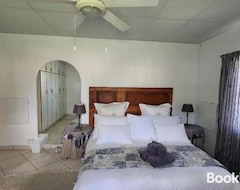 Entire House / Apartment De Jagters Nest (Okakarara, Namibia)