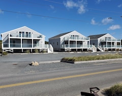 Tüm Ev/Apart Daire Beach, Pool, Housekeeping And More! Inquire First For Best Rate! (North Truro, ABD)