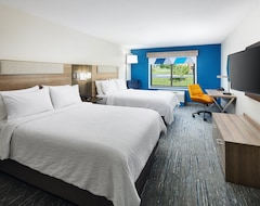 Khách sạn Holiday Inn Express And Suites Wheeling, An Ihg Hotel (Triadelphia, Hoa Kỳ)
