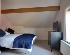 Tüm Ev/Apart Daire Spacious 4 Bed House, Ideally Lo (Bradley, Birleşik Krallık)