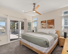 Otel Celestial Seasuns Six Bedroom House (Corolla, ABD)