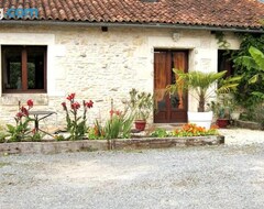 Toàn bộ căn nhà/căn hộ La Fermette Aux Lamas (Savigny-l'Évescault, Pháp)