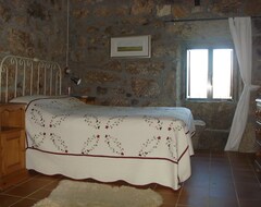 Hele huset/lejligheden Stone Farmhouse In Idyllic Location With Private Pool (La Cañiza, Spanien)