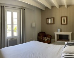 Tüm Ev/Apart Daire Les Mathes Villa De Charme Classée Au Coeur Du Village 4 Km Des Plages (Les Mathes, Fransa)